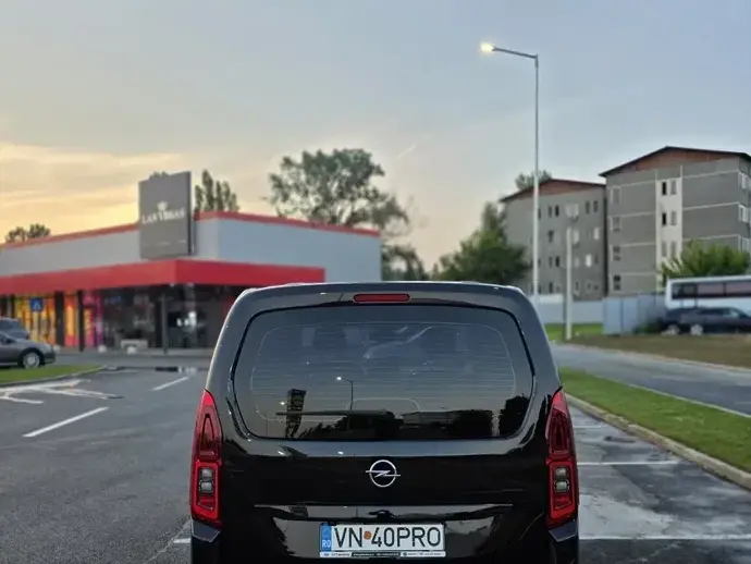 Opel Combo 1.5 L1H1 Start/Stop Elegance sarcina utila marita