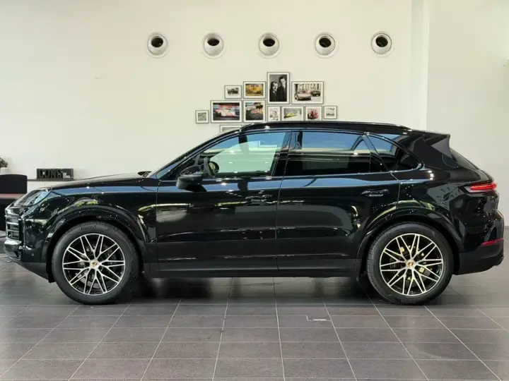 Porsche Cayenne Standard