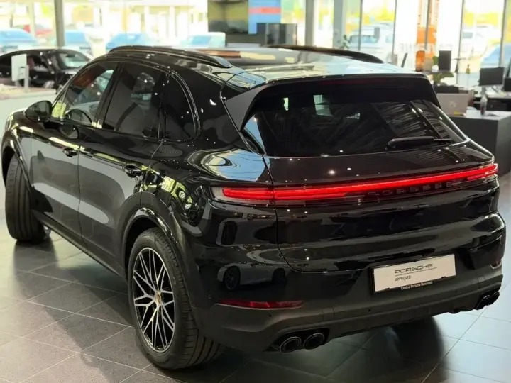 Porsche Cayenne Standard