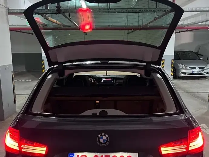 BMW Seria 5 F10/F11/F07 520d Aut. Luxury Line