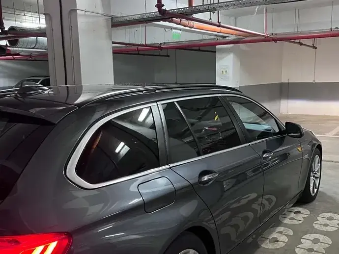 BMW Seria 5 F10/F11/F07 520d Aut. Luxury Line