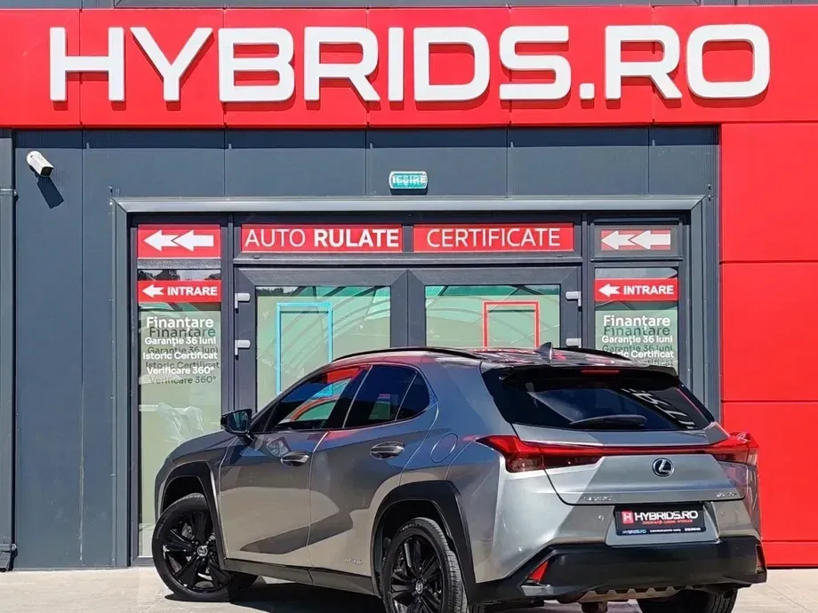 Lexus UX 250h Executive Line — imagine 4