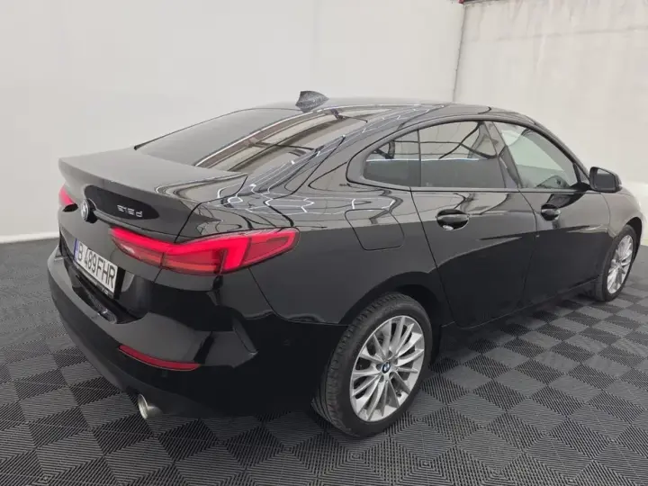 BMW Seria 2 218d AT