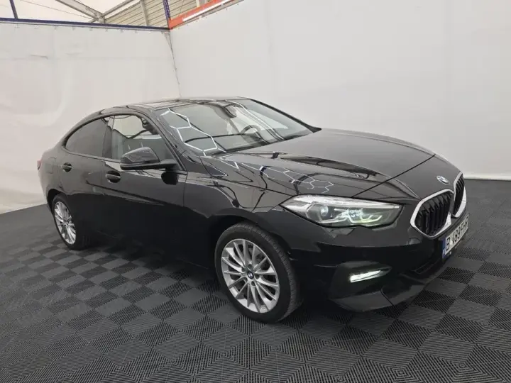 BMW Seria 2 218d AT