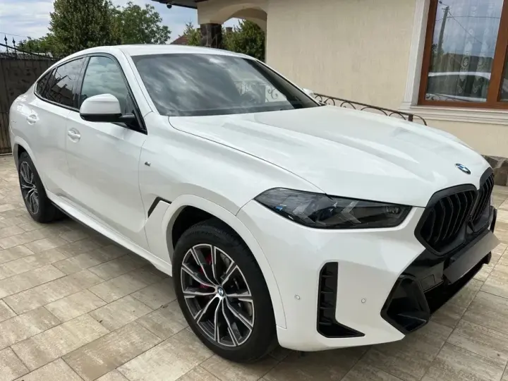 BMW X6 G06