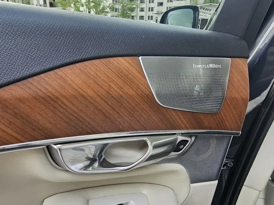 Volvo XC 90 II D5 AWD Inscription — imagine 6