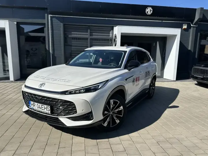 MG EHS 1.5T-GDI Luxury