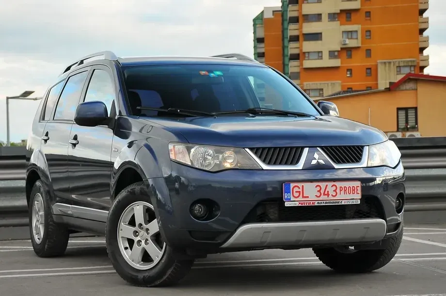 Mitsubishi Outlander II — imagine 2