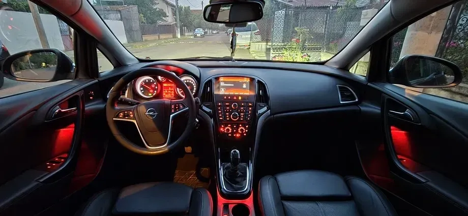 Opel Astra J 1.6 CDTI ECOTEC Start/Stop Dynamic — imagine 3