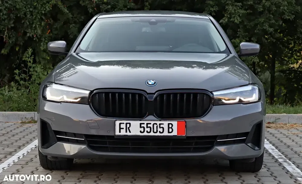 BMW Seria 5 G30/G31 [2017 - Prezent] 520e AT PHEV — imagine 3