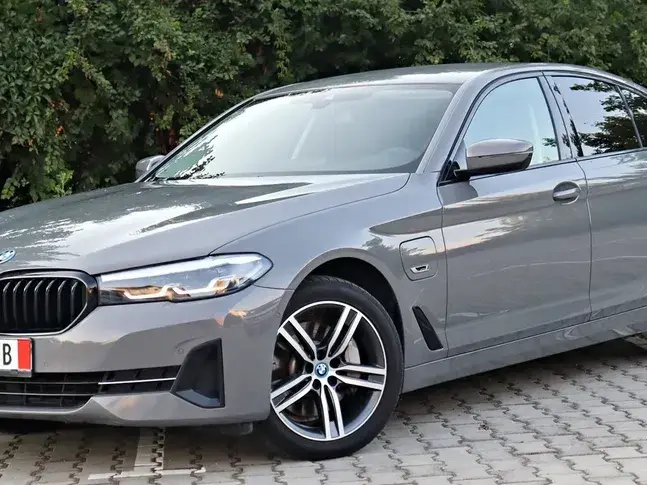 BMW Seria 5 G30/G31 [2017 - Prezent] 520e AT PHEV