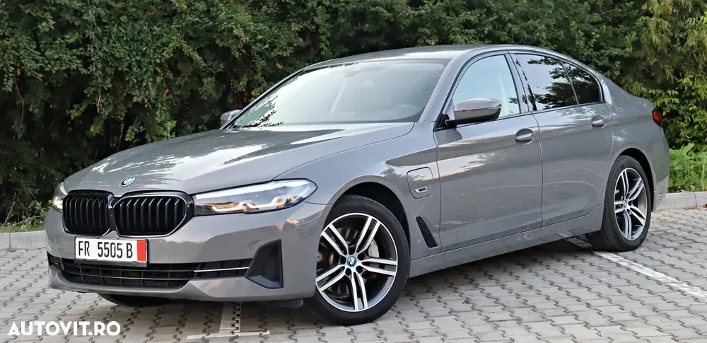BMW Seria 5 G30/G31 [2017 - Prezent] 520e AT PHEV — imagine 4