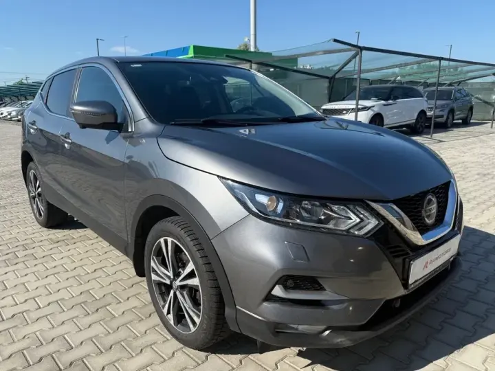 Nissan Qashqai II 1.3 DIG-T MHEV Xtronic N-Connecta