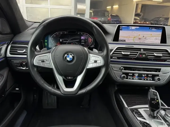BMW Seria 7 G11/G12