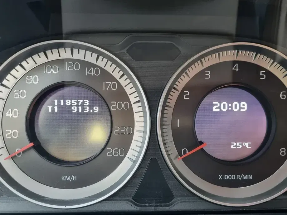 Volvo V70 III 2.5T Aut. Momentum — imagine 4