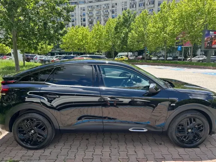 Citroën C4 1.2 PureTech S&S EAT8 Shine