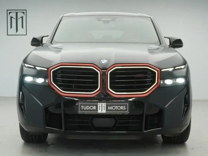 BMW XM