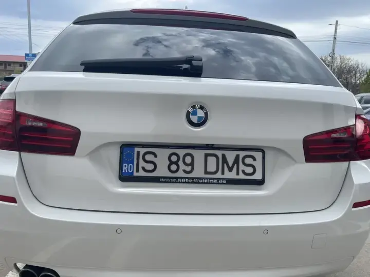 BMW Seria 5 F10/F11/F07 530d xDrive AT
