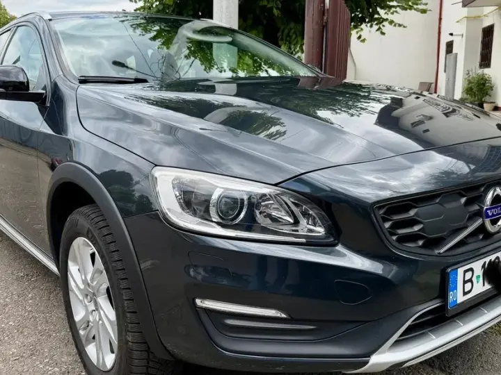 Volvo V60 I D4 Momentum