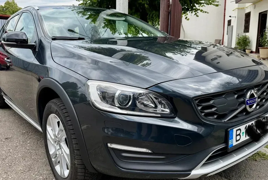 Volvo V60 I D4 Momentum — imagine 2