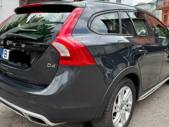 Volvo V60 I D4 Momentum