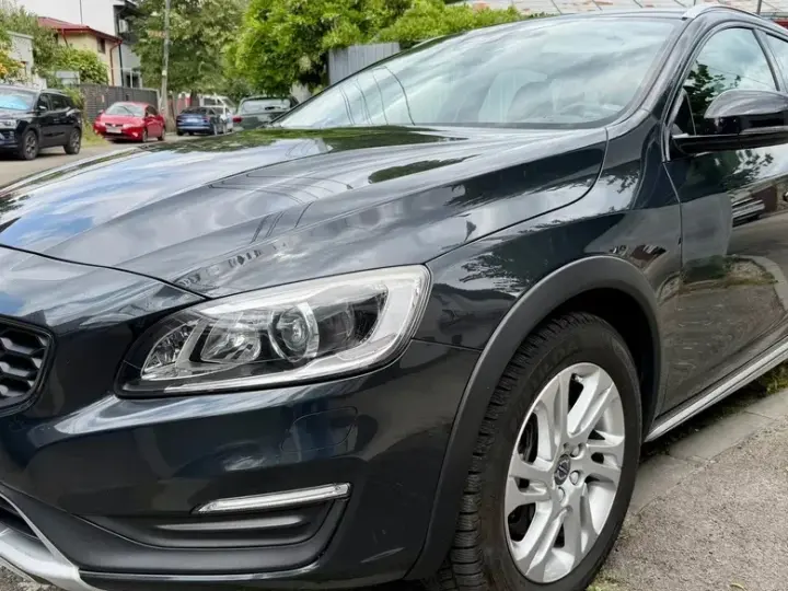 Volvo V60 I D4 Momentum