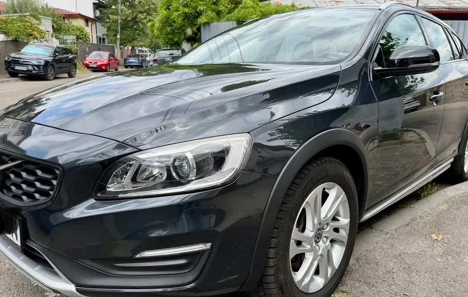 Volvo V60 I D4 Momentum — imagine 3