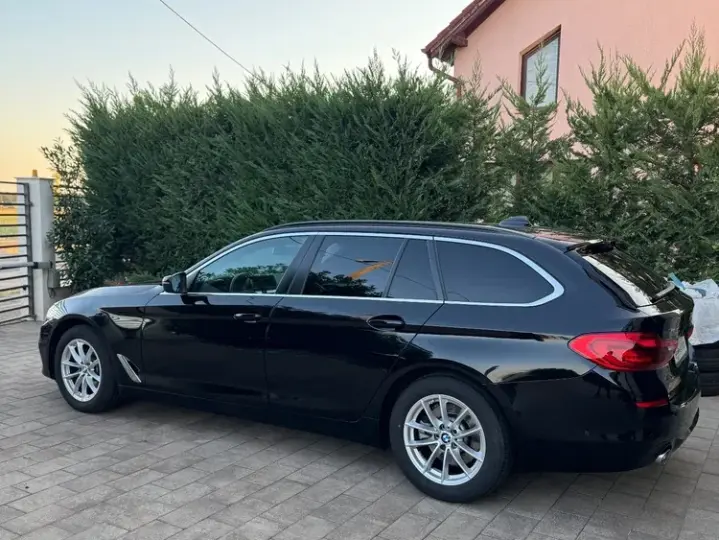 BMW Seria 5 G30/G31 [2017 - Prezent] 520d xDrive AT