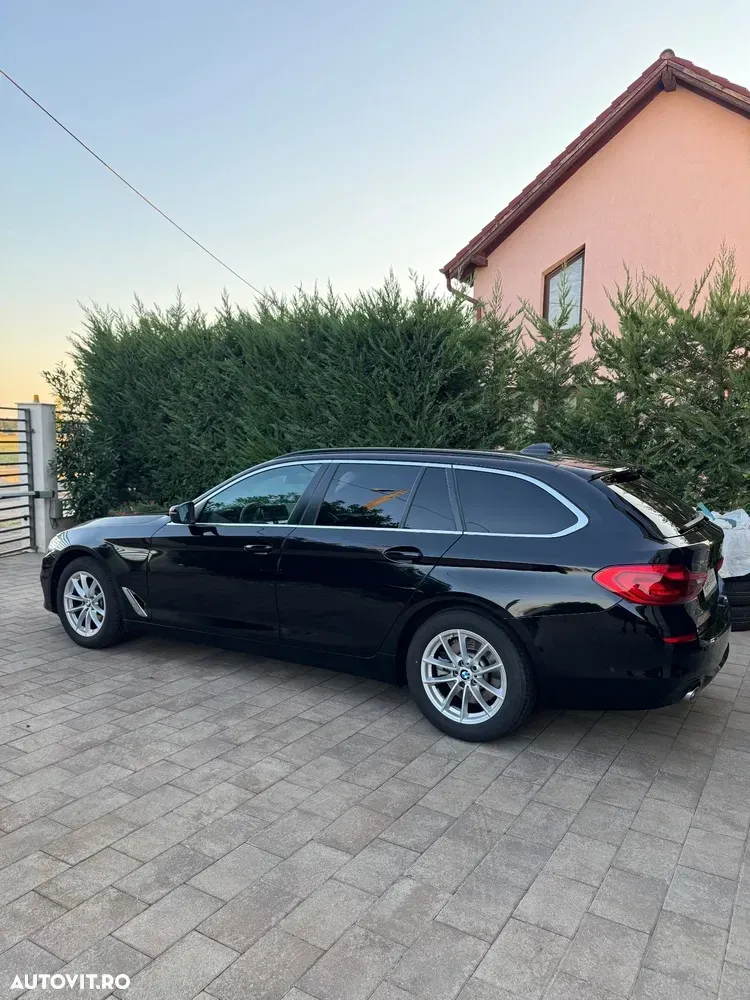 BMW Seria 5 G30/G31 [2017 - Prezent] 520d xDrive AT — imagine 4