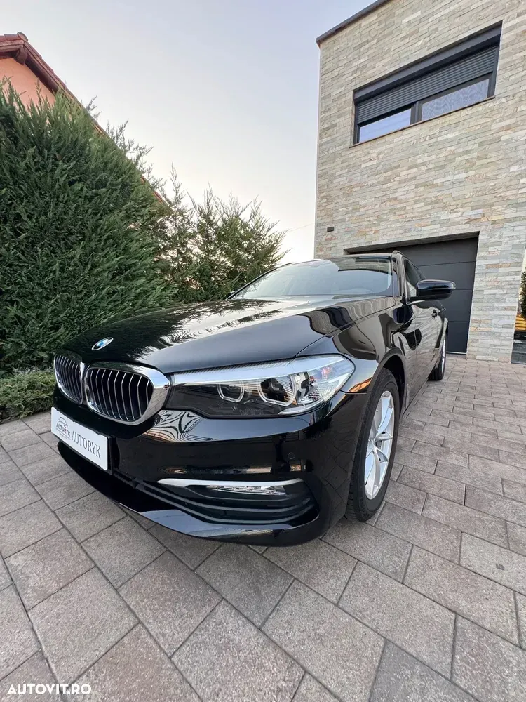 BMW Seria 5 G30/G31 [2017 - Prezent] 520d xDrive AT — imagine 3