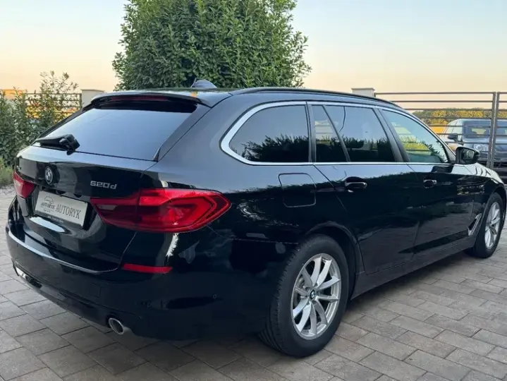 BMW Seria 5 G30/G31 [2017 - Prezent] 520d xDrive AT