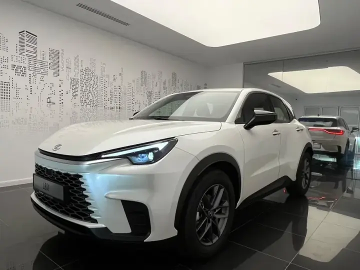 Lexus LBX 1.5 HEV 4x2 CVT Business