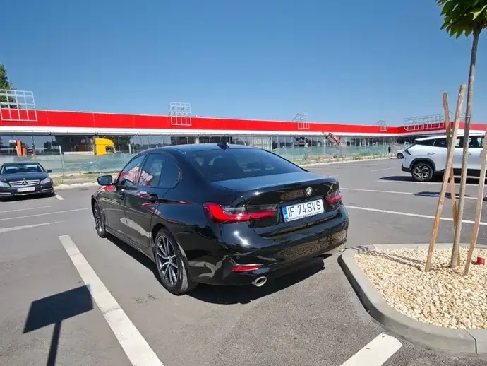 BMW Seria 3 G20/G21 330i Aut. Advantage