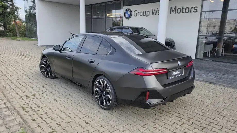 BMW Seria 5 540d xDrive AT MHEV — imagine 3