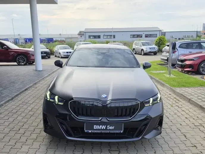 BMW Seria 5 540d xDrive AT MHEV