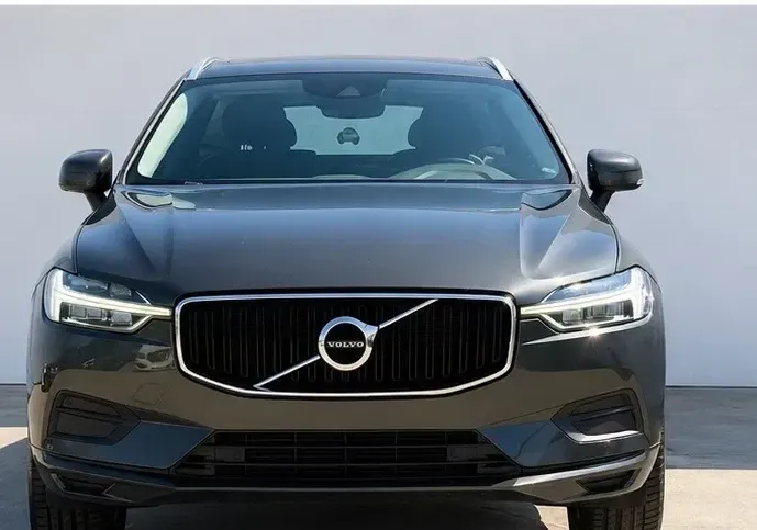 Volvo XC 60 T5 AWD Momentum — imagine 3