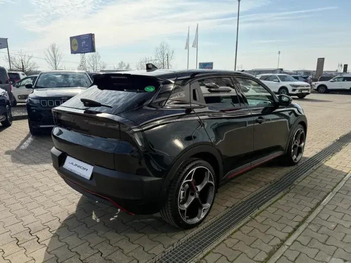 Alfa Romeo Junior
