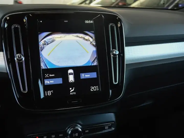 Volvo XC 40 T2 AT8 Momentum