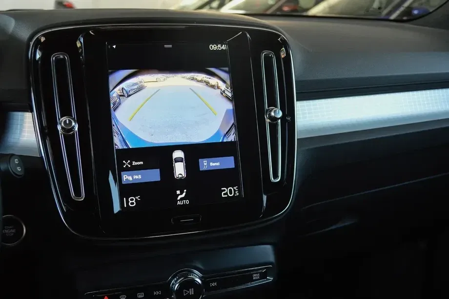 Volvo XC 40 T2 AT8 Momentum — imagine 6