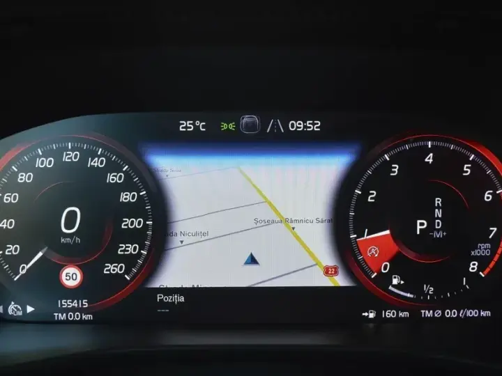 Volvo XC 40 T2 AT8 Momentum