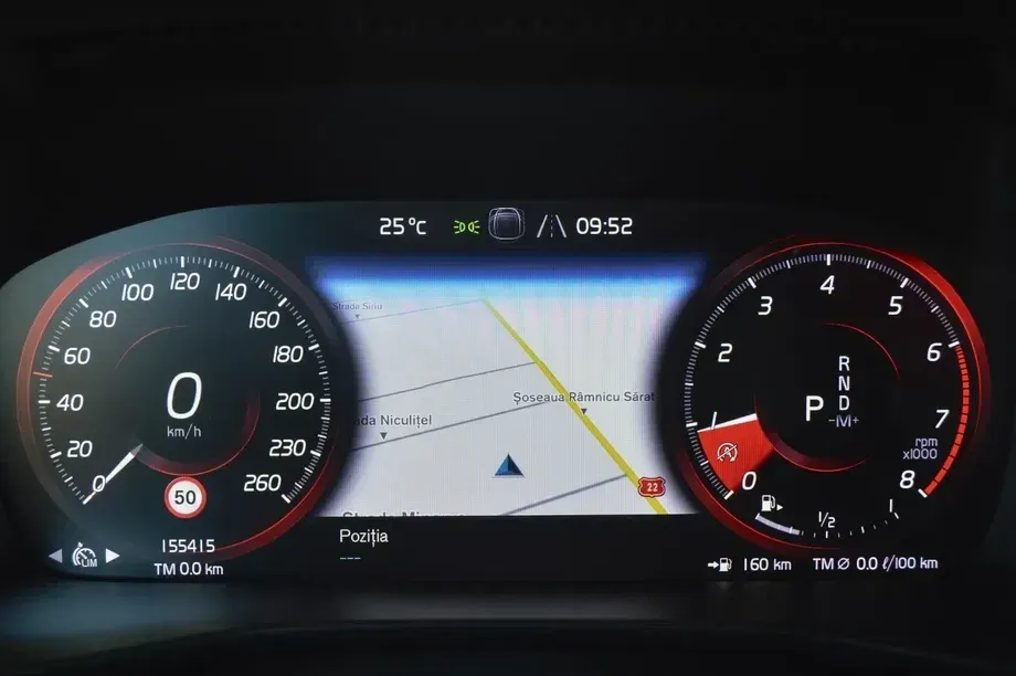 Volvo XC 40 T2 AT8 Momentum — imagine 5