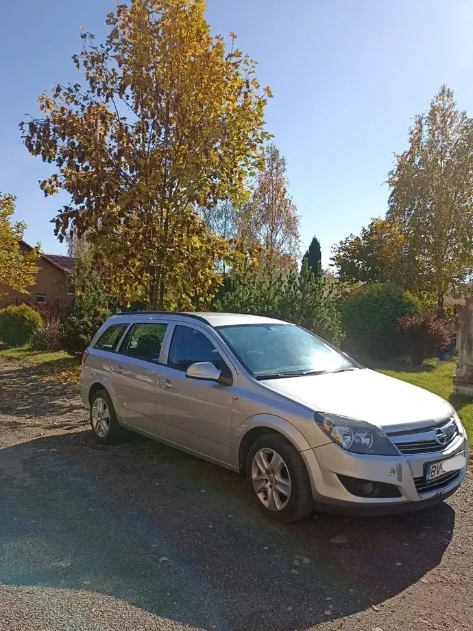 Opel Astra J — imagine 5