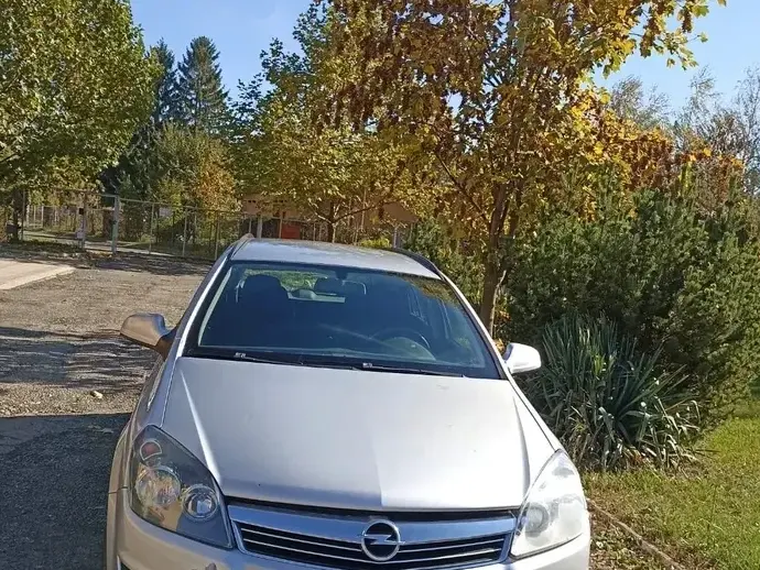 Opel Astra J