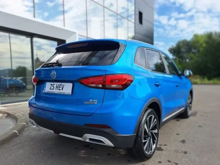 MG ZS HEV