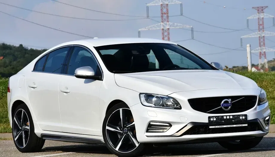 Volvo S60 II D5 Geartronic RDesign — imagine 2