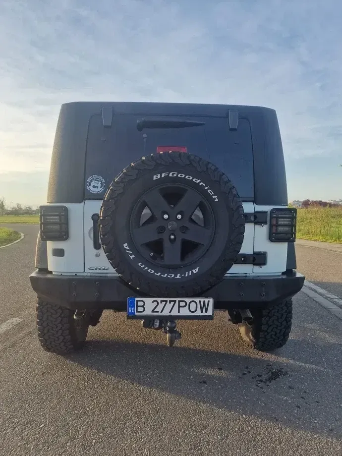 Jeep Wrangler — imagine 5