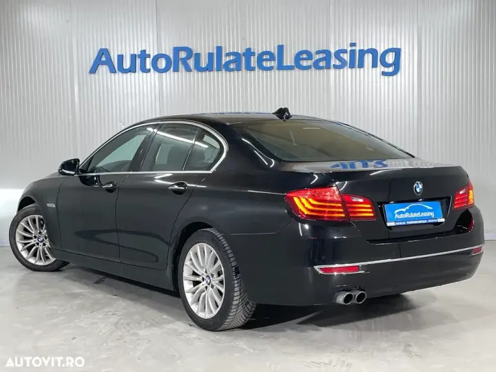 BMW Seria 5 G30/G31 [2017 - Prezent] 520i Aut. Luxury Line