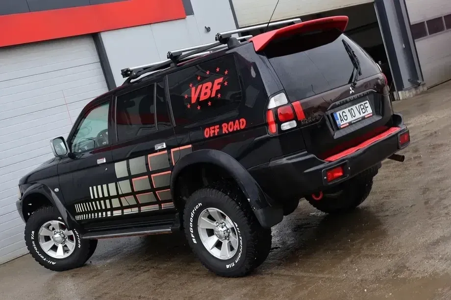 Mitsubishi Pajero — imagine 4