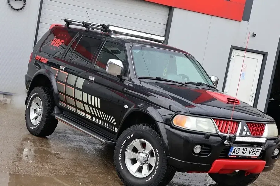 Mitsubishi Pajero — imagine 2