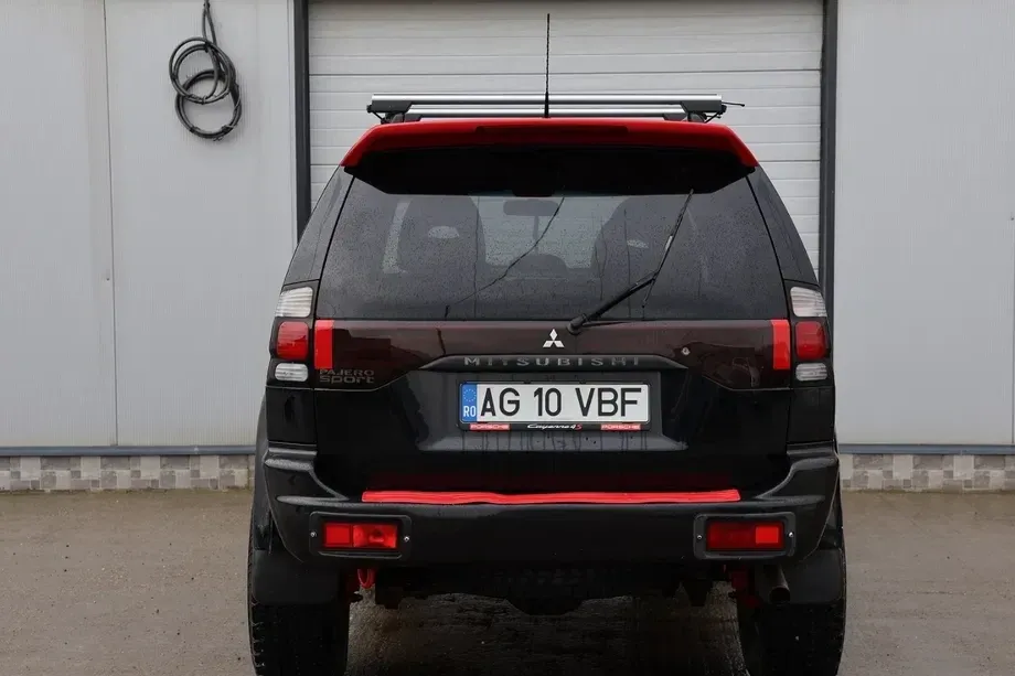Mitsubishi Pajero — imagine 3